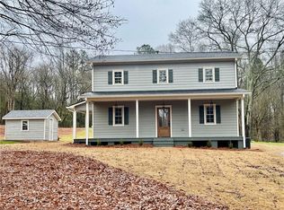 880 Old Airport Rd, Commerce, GA 30530