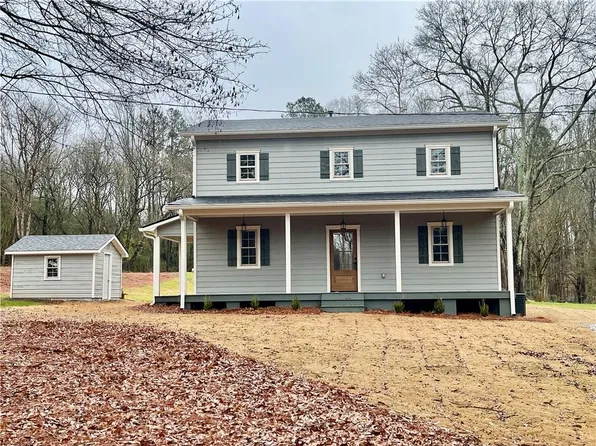 880 Old Airport Rd, Commerce, GA 30530