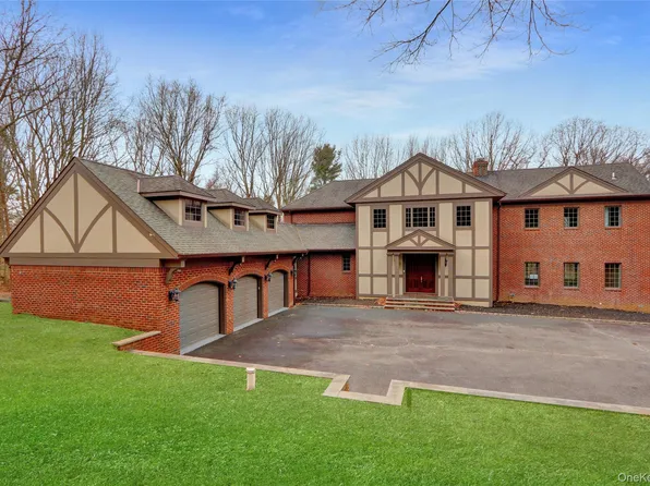 117 Centre Island Road, Centre Island, NY 11771