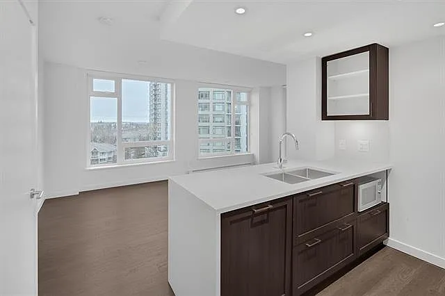 2 bed, 767 sqft, $2,700 — Photo 1
