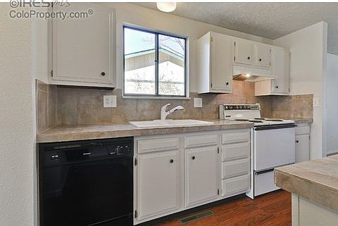 4th image of 1021 Ponderosa Cir