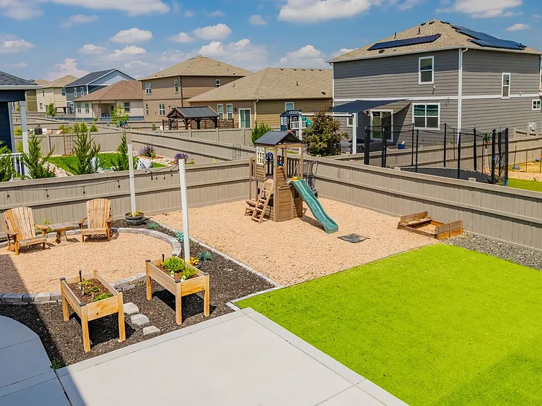 1464 Vantage Pkwy — Photo 51