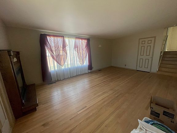3rd image of 4226 S 950 E
