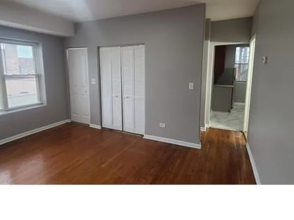 7529 S Colfax Ave APT 2N, Chicago, IL 60649