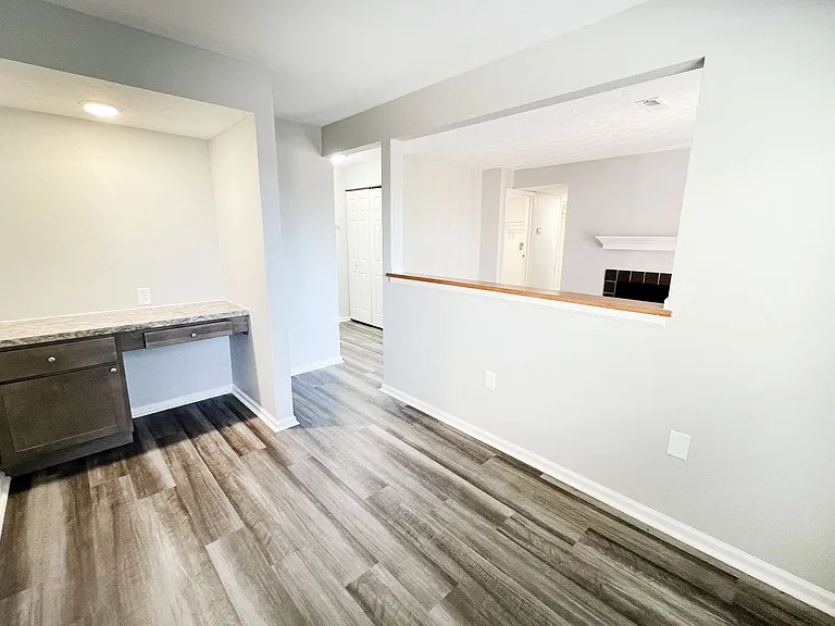 Deercross Apartments — Photo 107