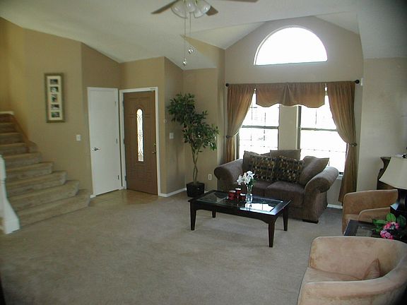 New Tile Entry w/ all New Carpet