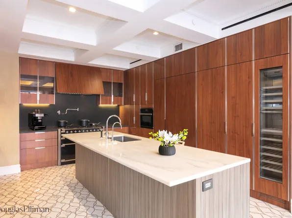 12 East 13th Street image 1 of 21