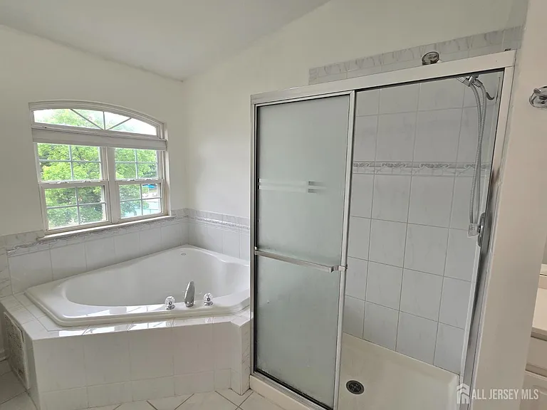 6 Chimney Ct — Photo 32