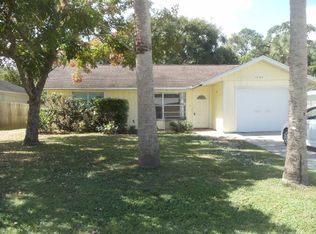 1243 35th Ave SW, Vero Beach, FL 32968