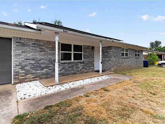 3rd image of 2333 W Alpine Cir