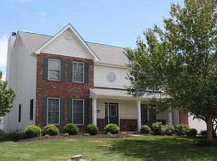 417 Chantilly Ct, Warrenton, MO 63383