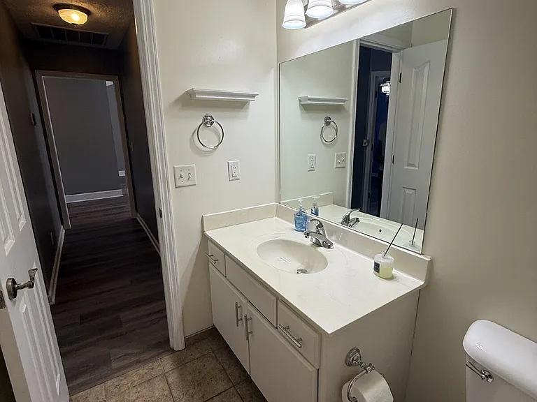 1252 Ballater Dr — Photo 18
