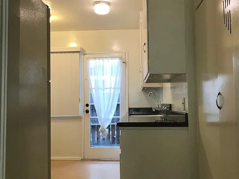 12427 1/2 Washington Pl — Photo 10