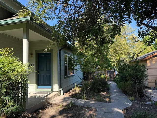 6th St — Photo 14