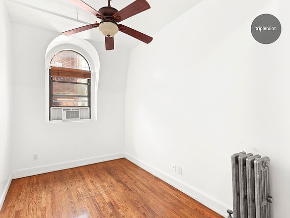 3rd image of 156 W 15th St APT 1AB