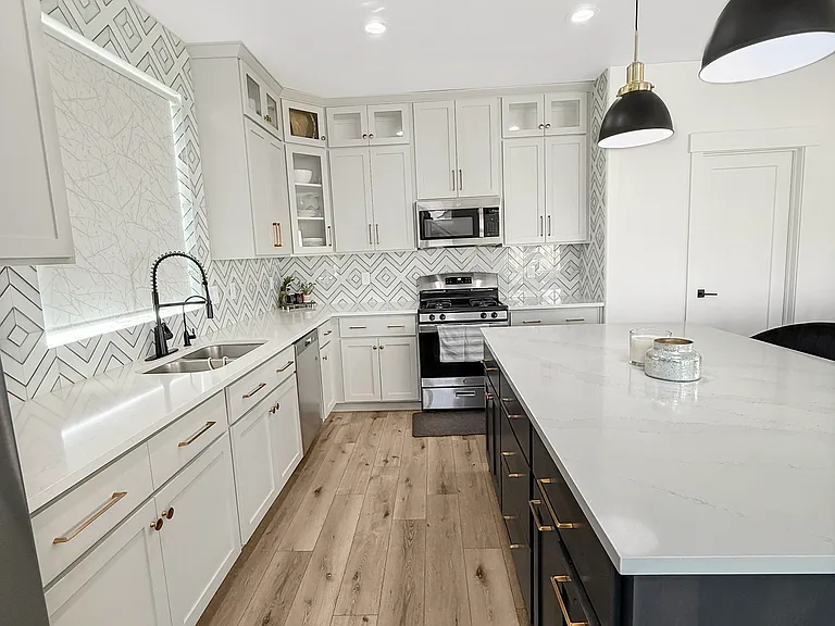 617 S 1080 W — Photo 8