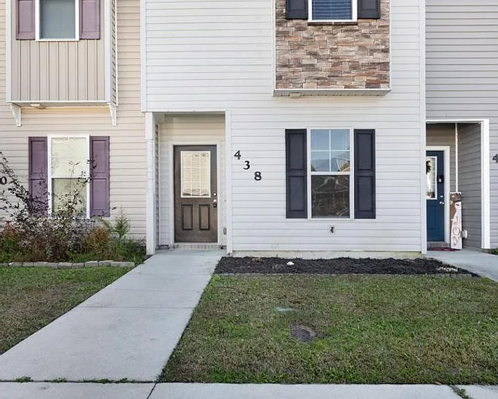 438 Caldwell Loop — Photo 1