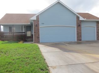 335 E Riley Ave, Haysville, KS 67060
