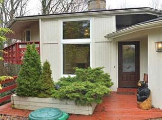 1664 Sturbridge Dr, Sewickley, PA 15143