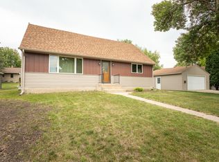 117 Meadow Ln, Morris, MN 56267