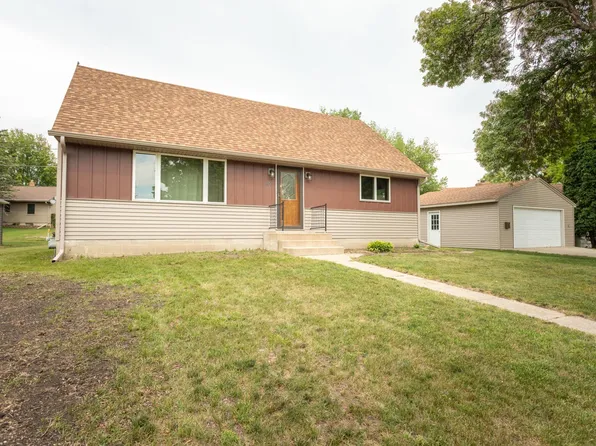 117 Meadow Ln, Morris, MN 56267