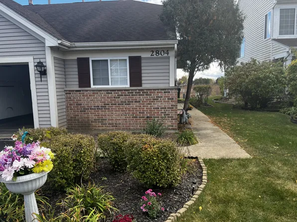 2804 Impressions Dr, Lake In The Hills, IL 60156