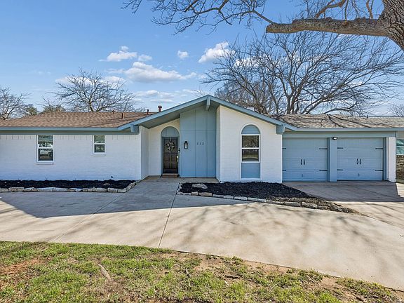 2nd image of 312 E Hampton Rd