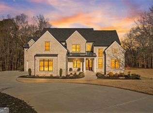 568 Versailles Dr, Auburn, GA 30011