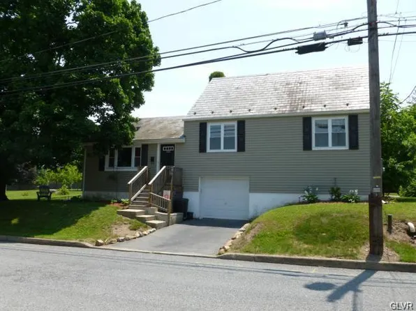 311 Locust St, Coopersburg, PA 18036
