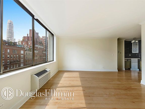 3rd image of 353 E 72nd St APT 17C