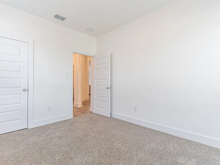 9328 Pioneer Jct — Photo 5