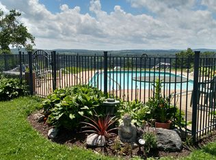 4247 Palmer Rd, Manlius, NY 13104