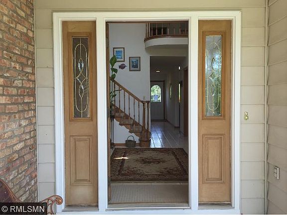 3rd image of 409 1st St NE