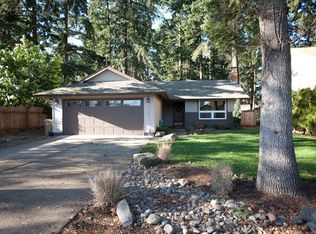 17755 Hill Way, Lake Oswego, OR 97035