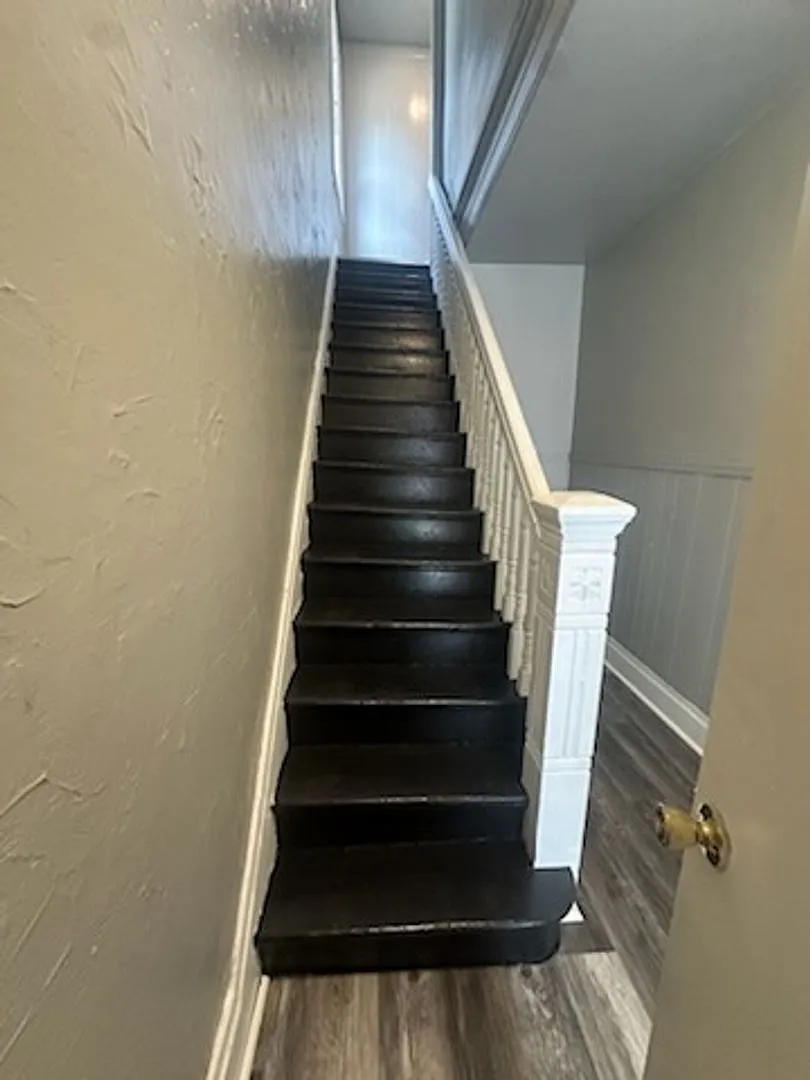 Newly updated 2 bedroom 1 bath apartment for rent — Photo 4
