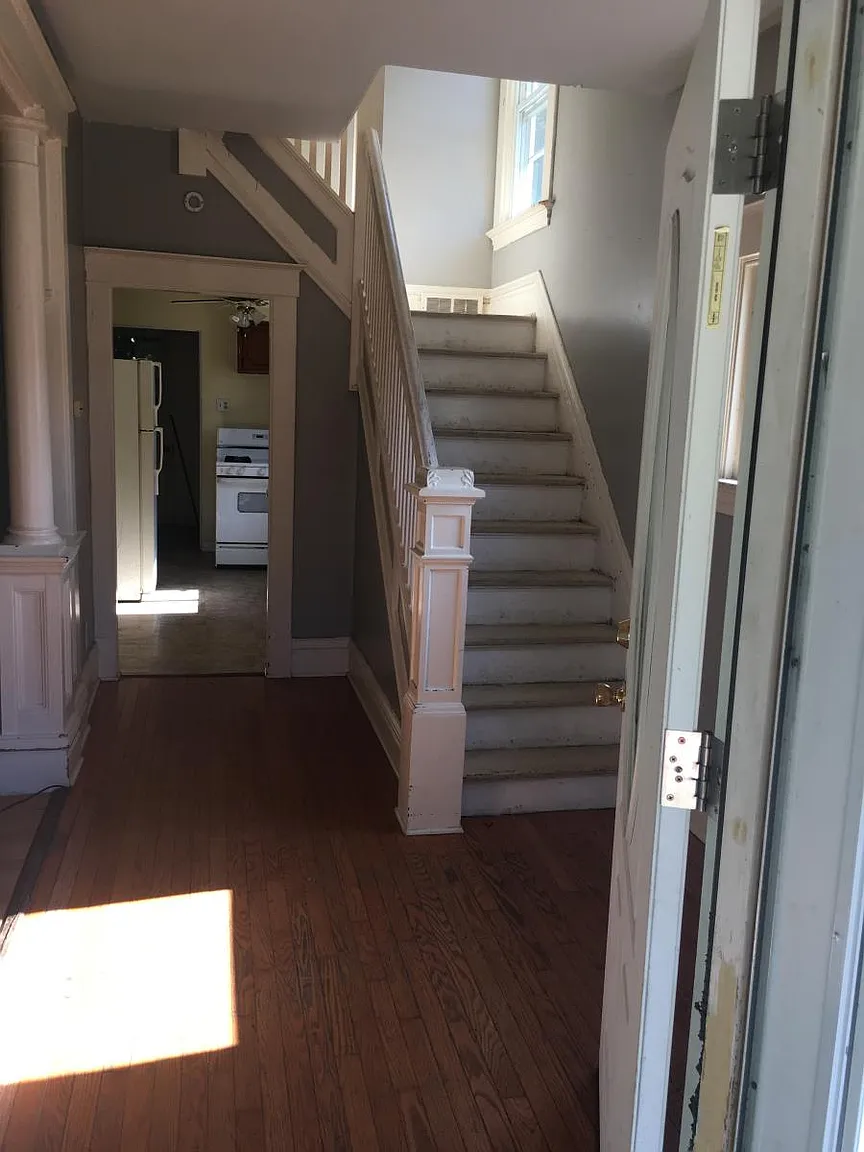 808 5th St photo 1