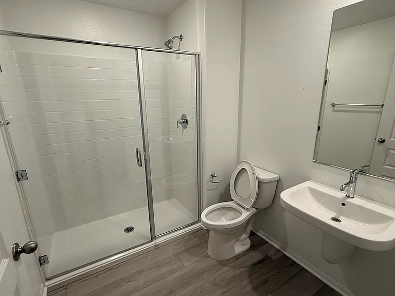 2708 Crozier Ct — Photo 6