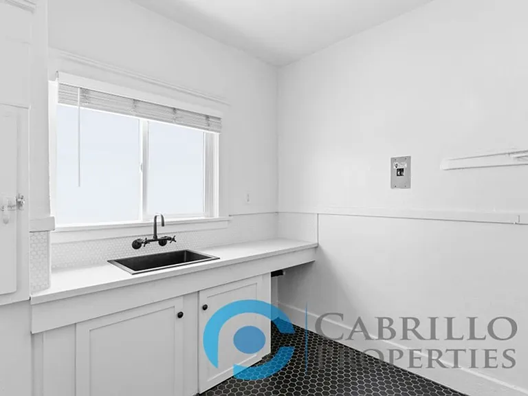 Casa Blanca Apartments — Photo 10