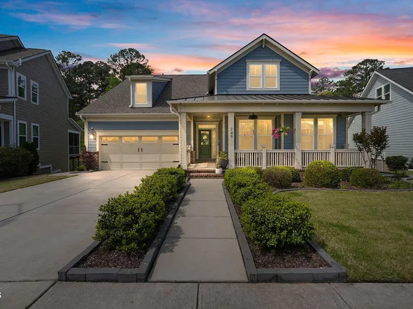 249 Scarlet Tanager Cir, Holly Springs, NC 27540