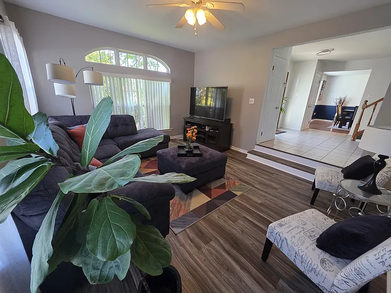 138 Persimmon St — Photo 4