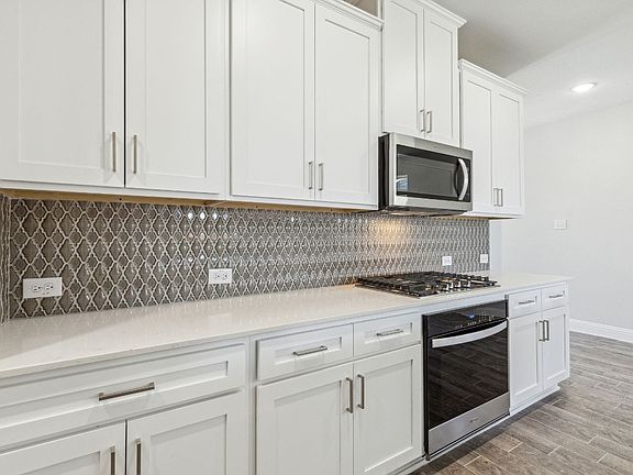 3rd image of 2810 Woodland Ct