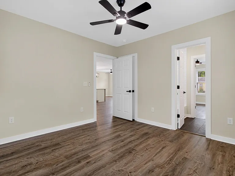 2136 Commander Rd — Photo 20