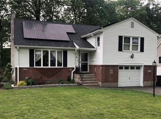 25 N Edsall Ave, Nanuet, NY 10954