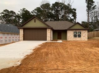 1320 Frankie Ln, Longview, TX 75604