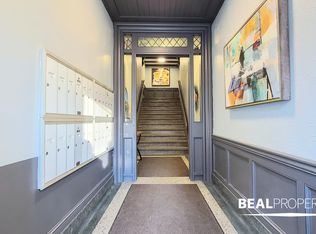 818 W Diversey Pkwy, Chicago, IL 60657