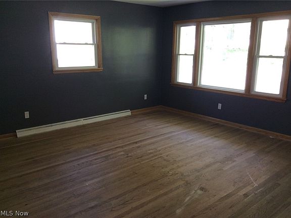 2nd image of 240 Harcourt Dr