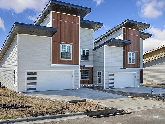 3rd image of 2508 Castle Pines Dr
