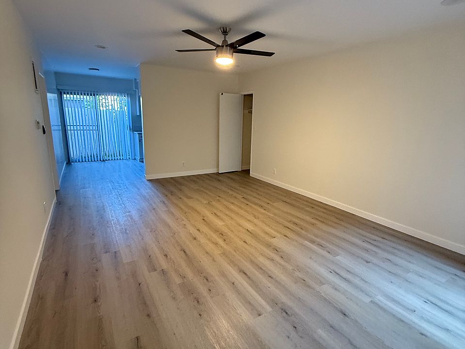 1st image of 1038 10th St APT 3