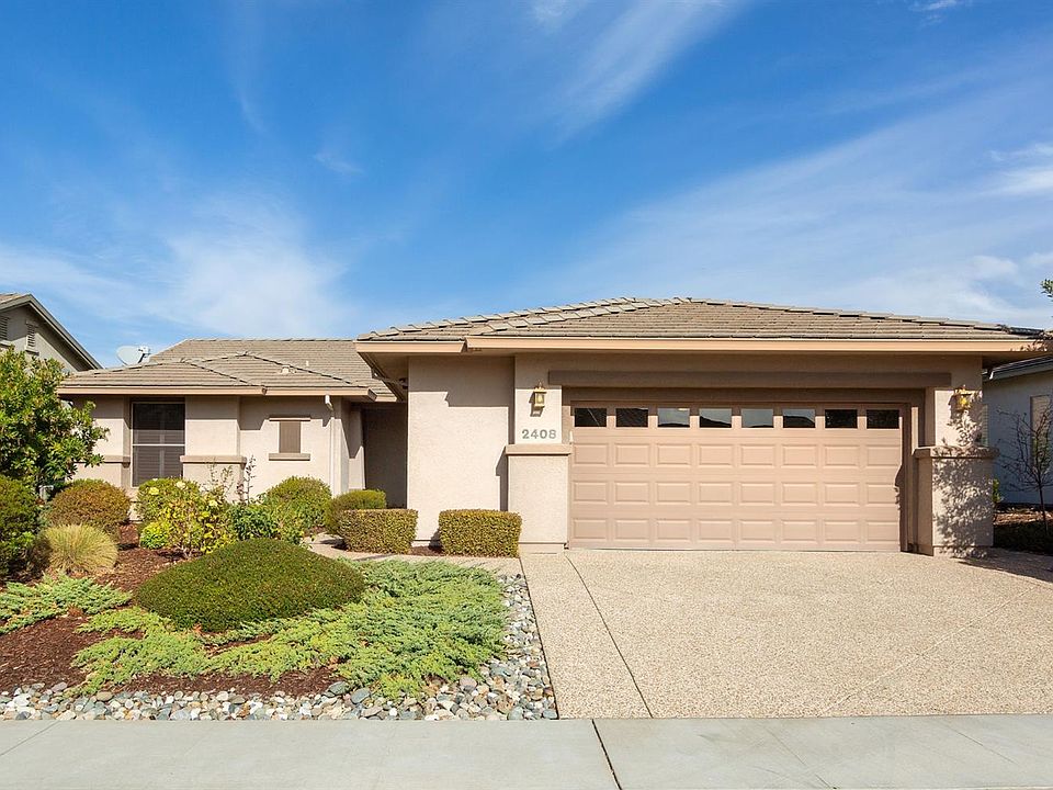 1st image of 2408 Blue Heron Loop