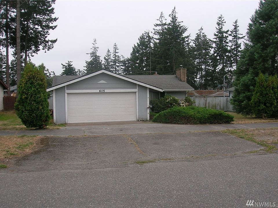 1st image of 605 NW Dory Dr